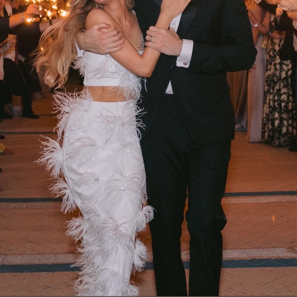 MADE BY ISLA PARTY BRIDAL SET SECOND LOOK  WHITE FEATHER inspired by MADE BY ILA - Picture 5 of 13